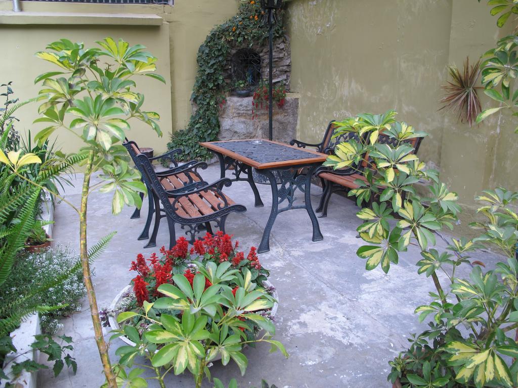Hotel Cayman Quito Esterno foto